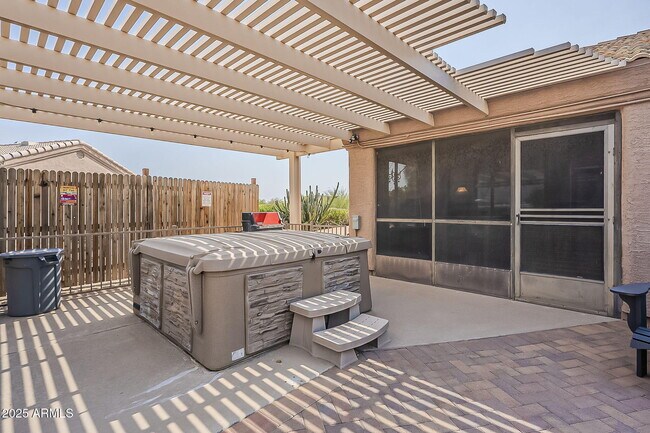 Building Photo - 15205 N Ivory Dr
