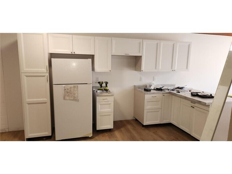 Building Photo - 311 Division St