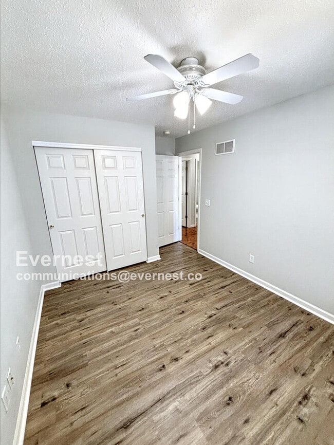 Building Photo - 7831 Clevedon St