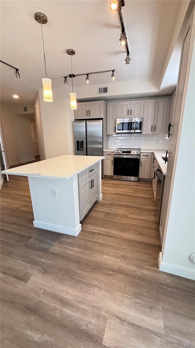 Building Photo - 8894 NW 44th St