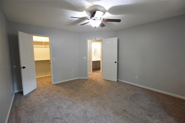 Building Photo - 2 Arnica Ct