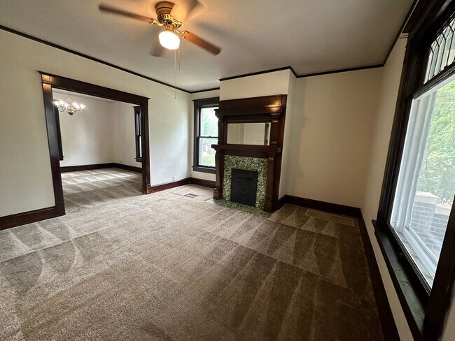 Building Photo - Timeless 3 Bedroom House!