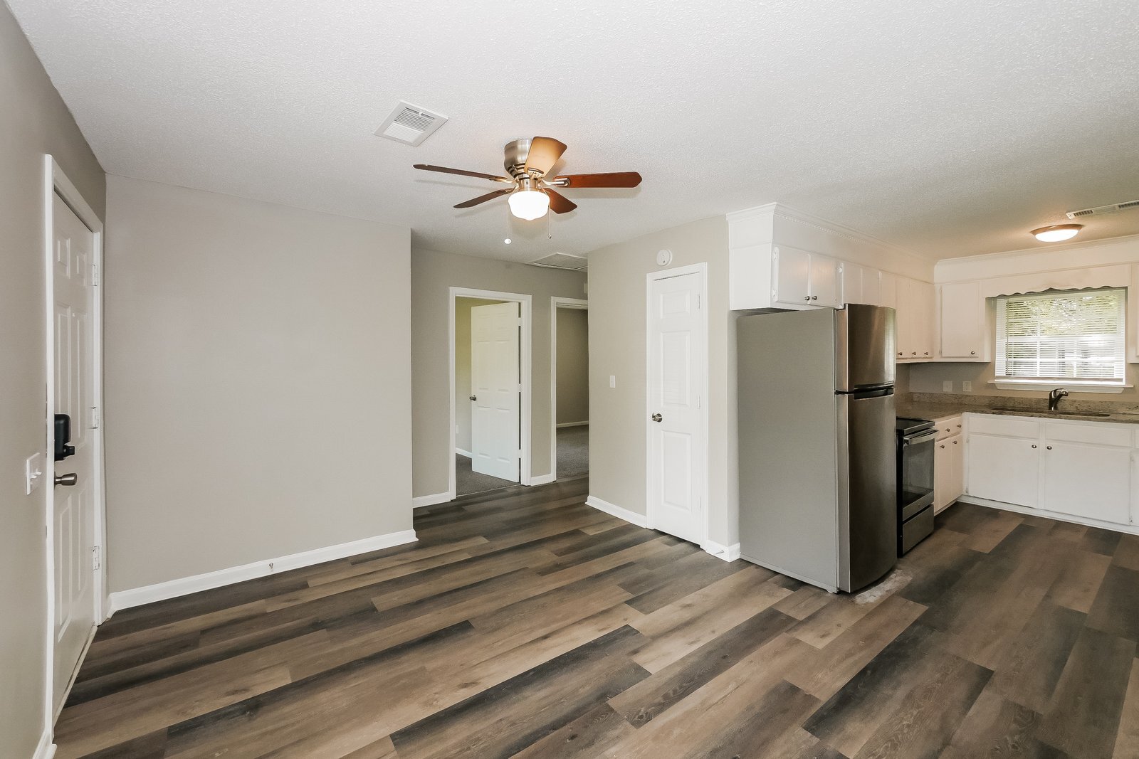 Building Photo - 213 Reid St