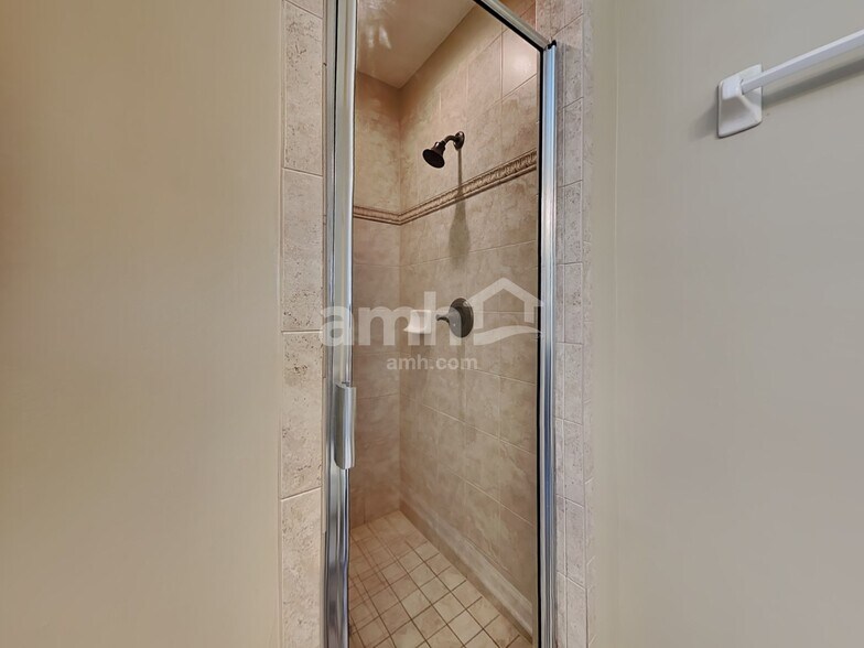 Building Photo - 947 Silver Spring Ct
