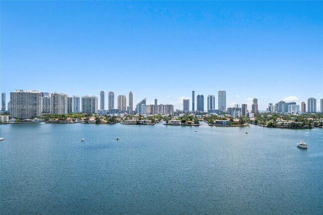 Building Photo - 17111 Biscayne Blvd