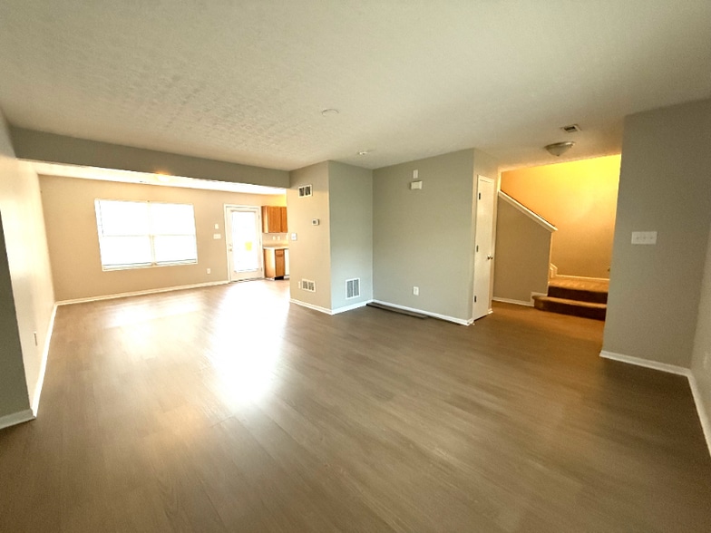 Building Photo - 7031 Osprey Ridge Dr