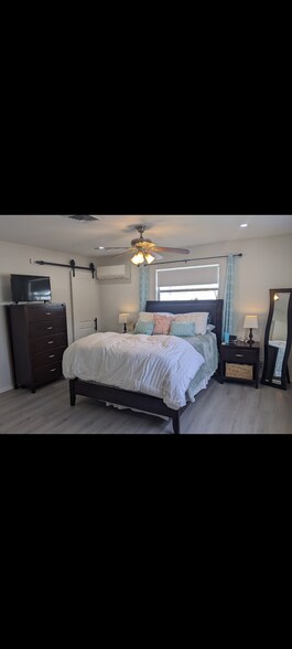 Building Photo - 4921 7th St N