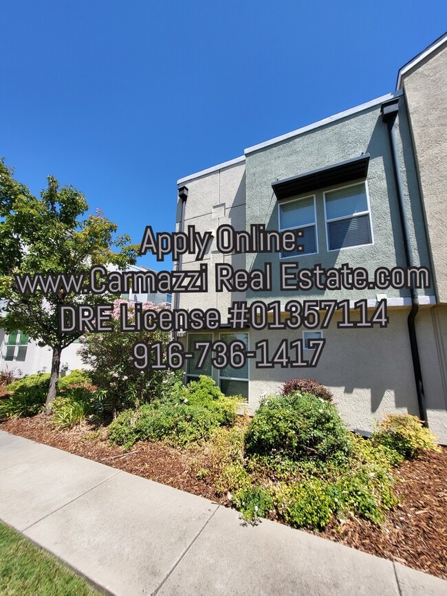 Building Photo - 3920 E Commerce Way