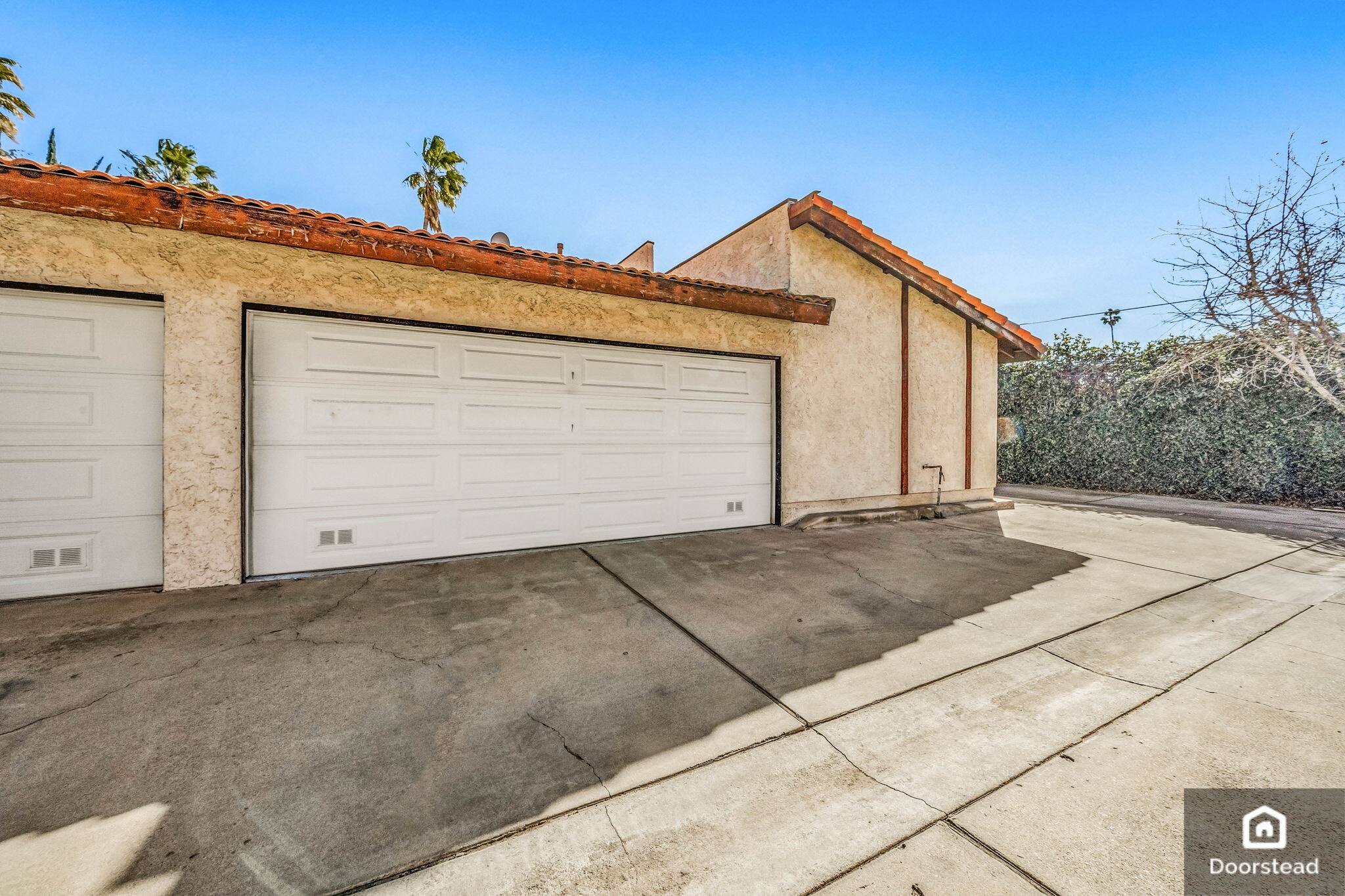 Building Photo - 7239 Balboa Blvd