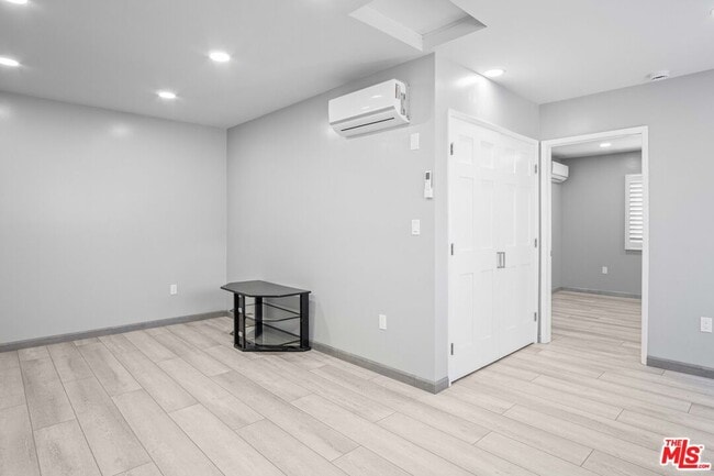 Building Photo - 8322 Colegio Dr