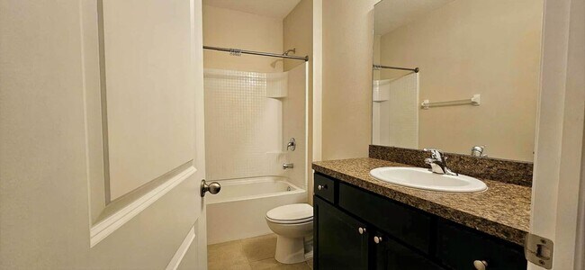 Building Photo - 318 Gris Sky Ln