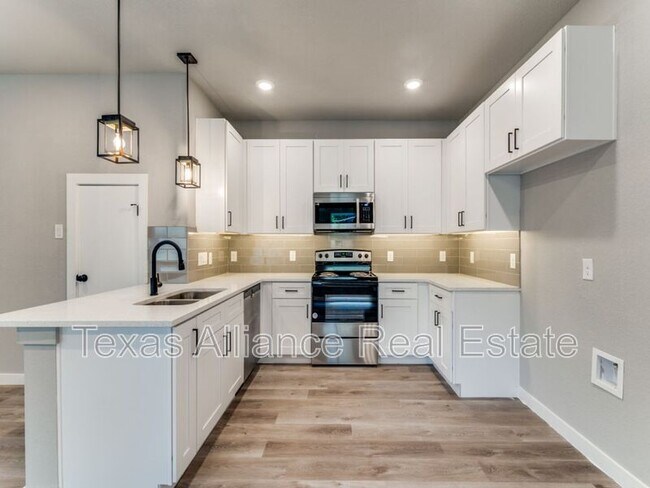 Building Photo - 3632 Frazier Ct