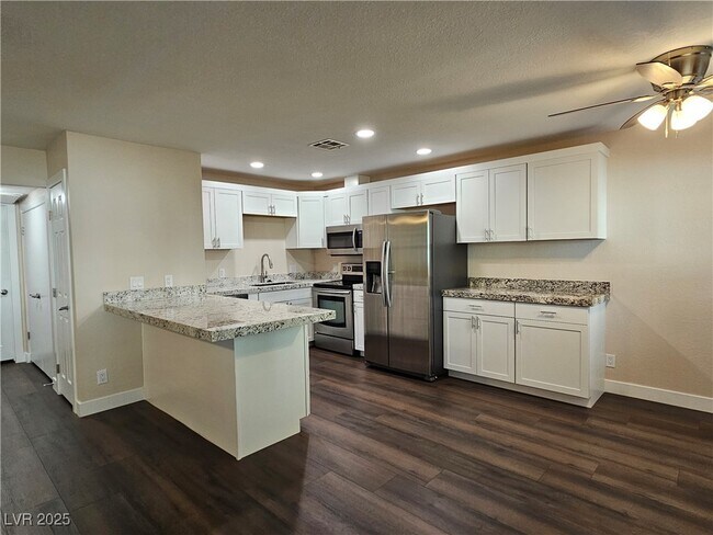 Building Photo - 7933 Terrace Rock Way