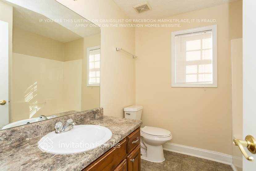 Building Photo - 115 Westbrook Way