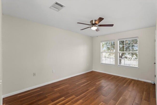 Building Photo - 6001 Perlita Dr