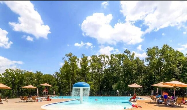 Community Pool - 1409 Pangbourne Way