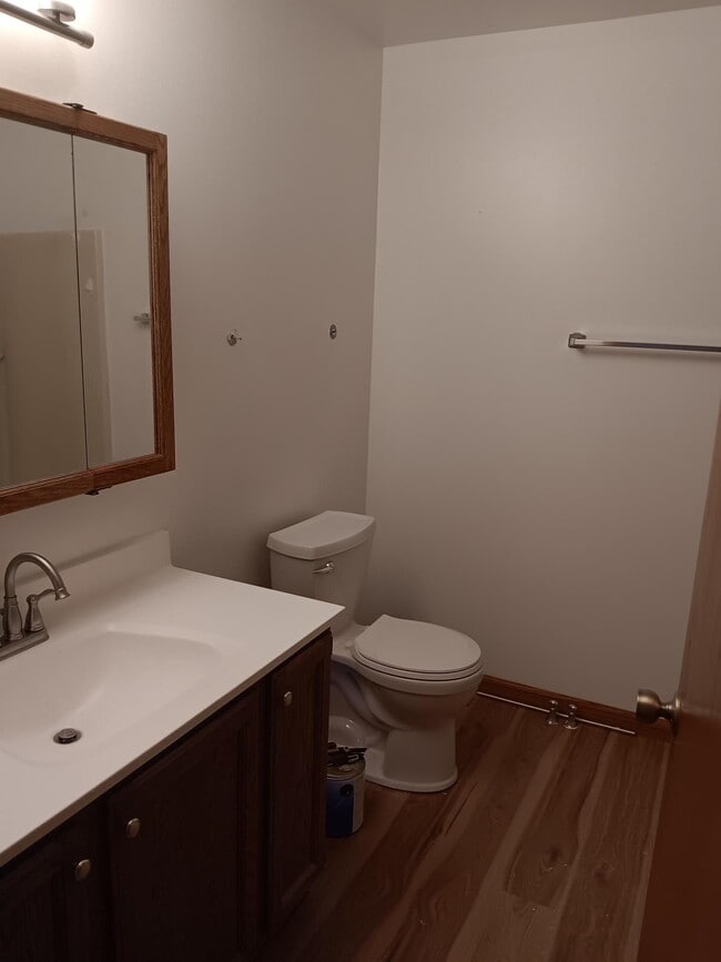 Building Photo - 2651 Stanbrook St