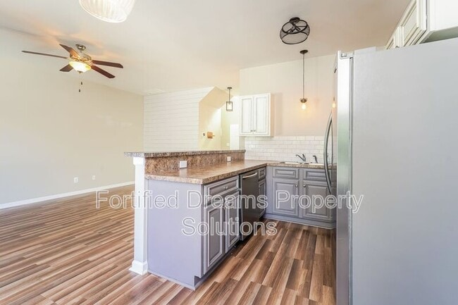 Building Photo - 307 Skiles Heights