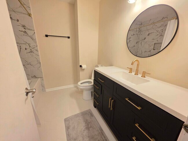 Building Photo - 482 Betsy Ross Ct