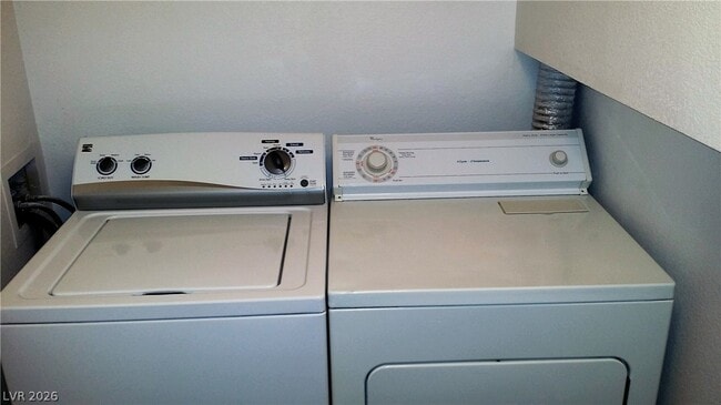 Building Photo - 198 Bastrop St