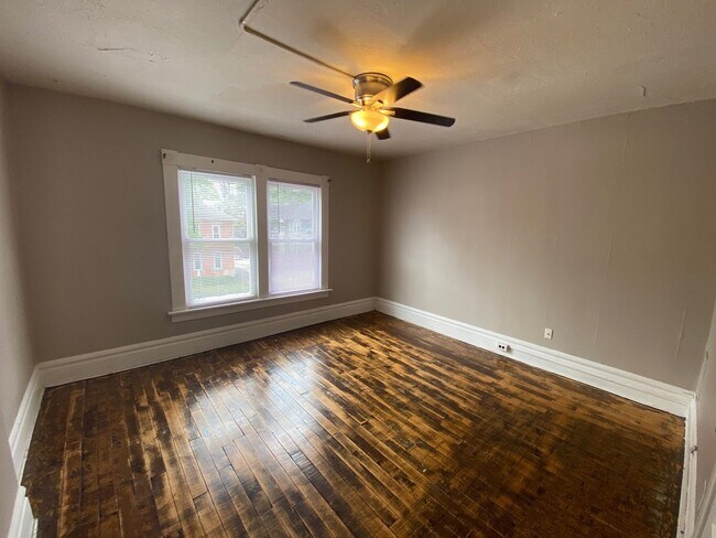 Building Photo - Hunter Ave 1444-1446 MLR (LH2)