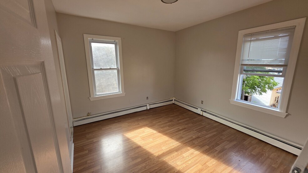 Building Photo - 189 Colfax St