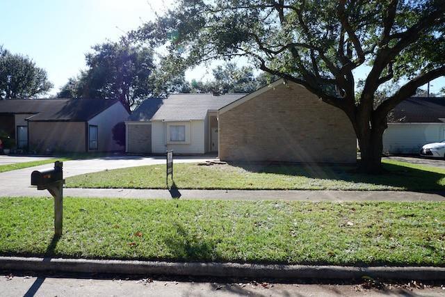 Primary Photo - 930 Mesa Terrace Dr
