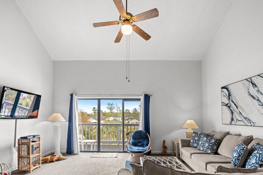 Building Photo - 1930 Bent Grass Dr