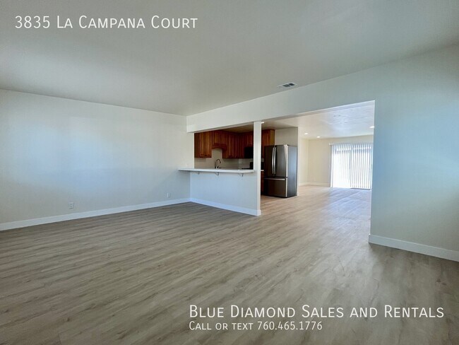 Building Photo - 3835 La Campana Ct