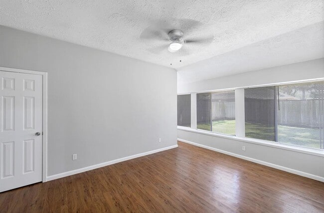 Building Photo - 22627 Braken Manor Ln