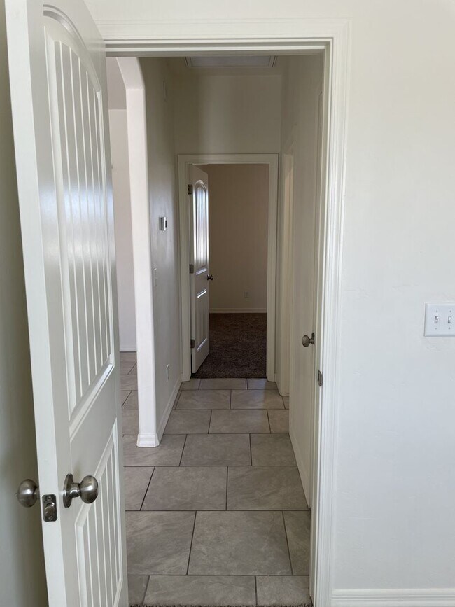 Building Photo - PENDING APPROVED APPLICATION!!!-No longer available