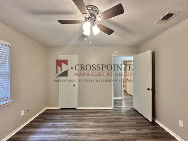 Building Photo - Edinburgh 4510/4512