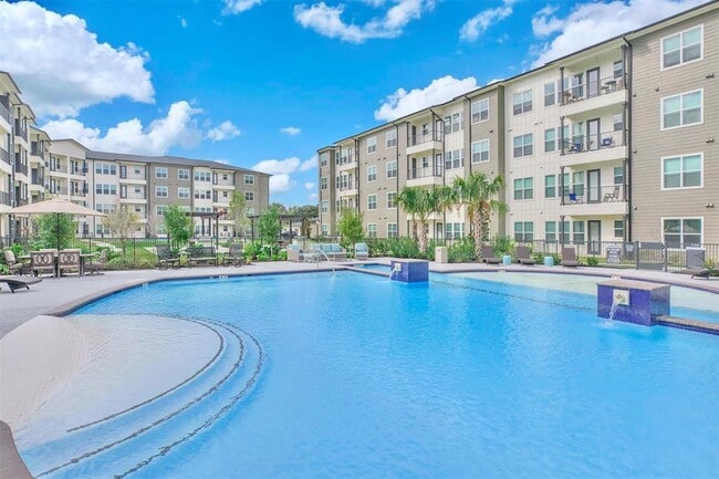 Building Photo - 2920 El Dorado Blvd