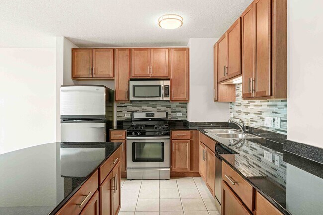 Building Photo - 539 W Kinzie St