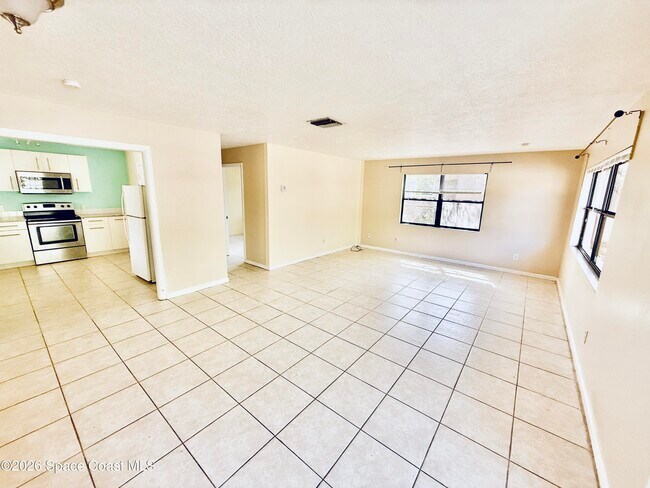 Building Photo - 410 S Tropical Trail