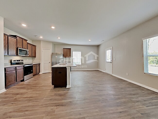 Building Photo - 3405 Ridge HillPkwy