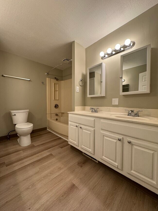 Building Photo - 3175 Karl Rd