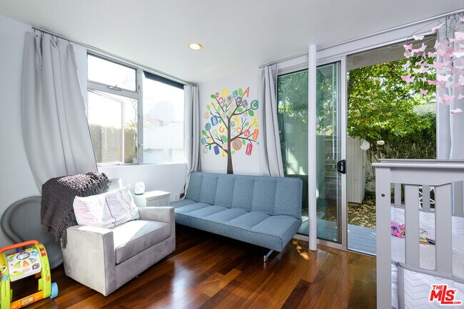 Building Photo - 1513 Orange Grove Ave