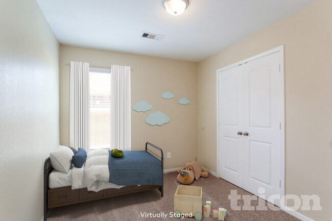 Building Photo - 424 Palomino Stand Dr