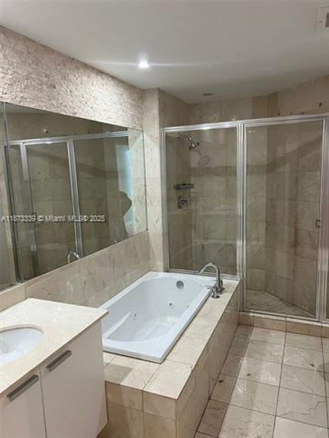 Building Photo - 3131 NE 188th St