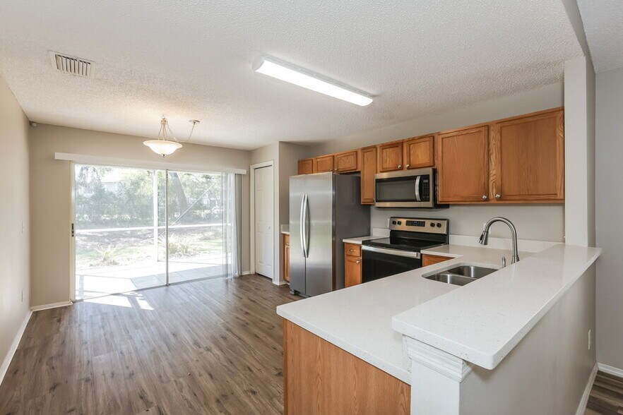 Building Photo - 8733 Morrison Oaks Ct