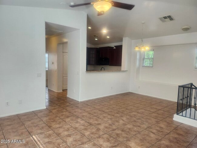 Building Photo - 5730 S 21st Pl