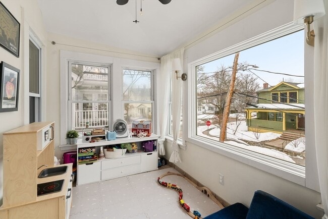 Building Photo - 7 Quincy St