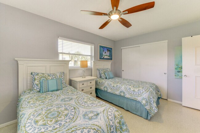 Building Photo - 1648 Idle Ln