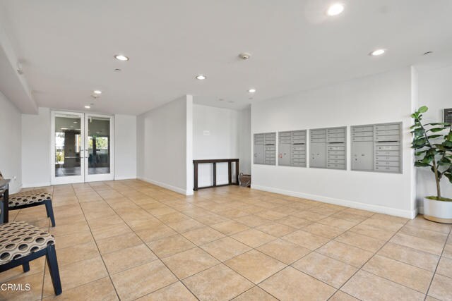Building Photo - 10878 Bloomfield St