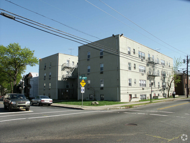 Building Photo - 1117-1123 S Orange Ave