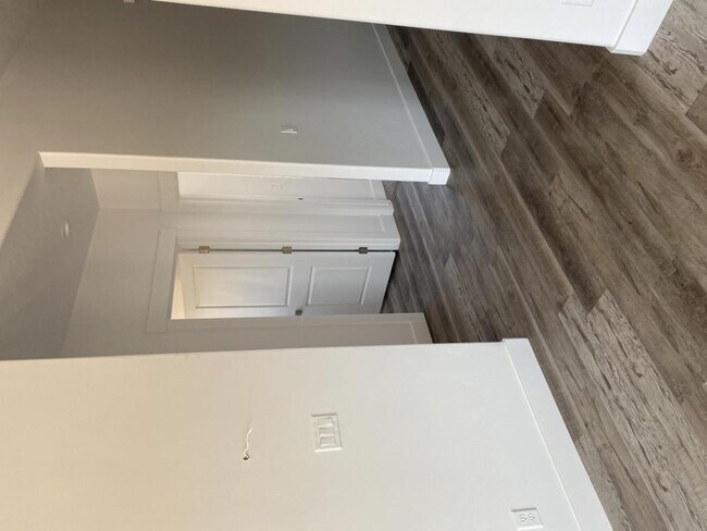 Building Photo - 2079 3125 W