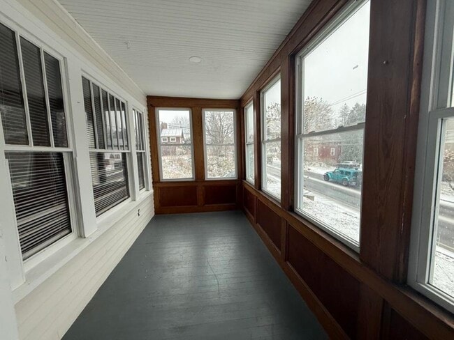 Building Photo - 672 Central St