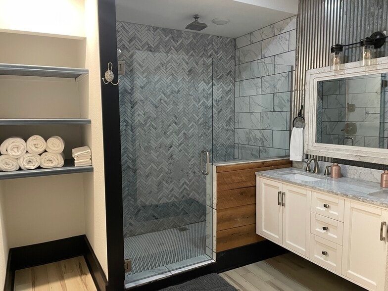Luxury marble shower, double vanities, rain head - 713 S. Baker St.