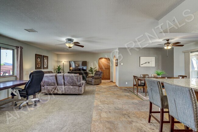 Building Photo - FURNISHED AVAILABLE LONG TERM